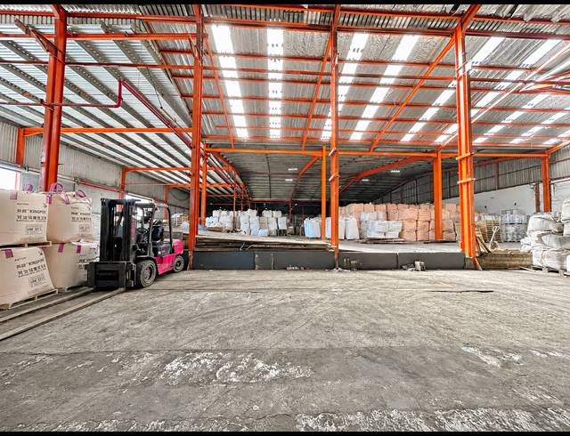 7,618M² WAREHOUSE FOR SALE IN MOBENI